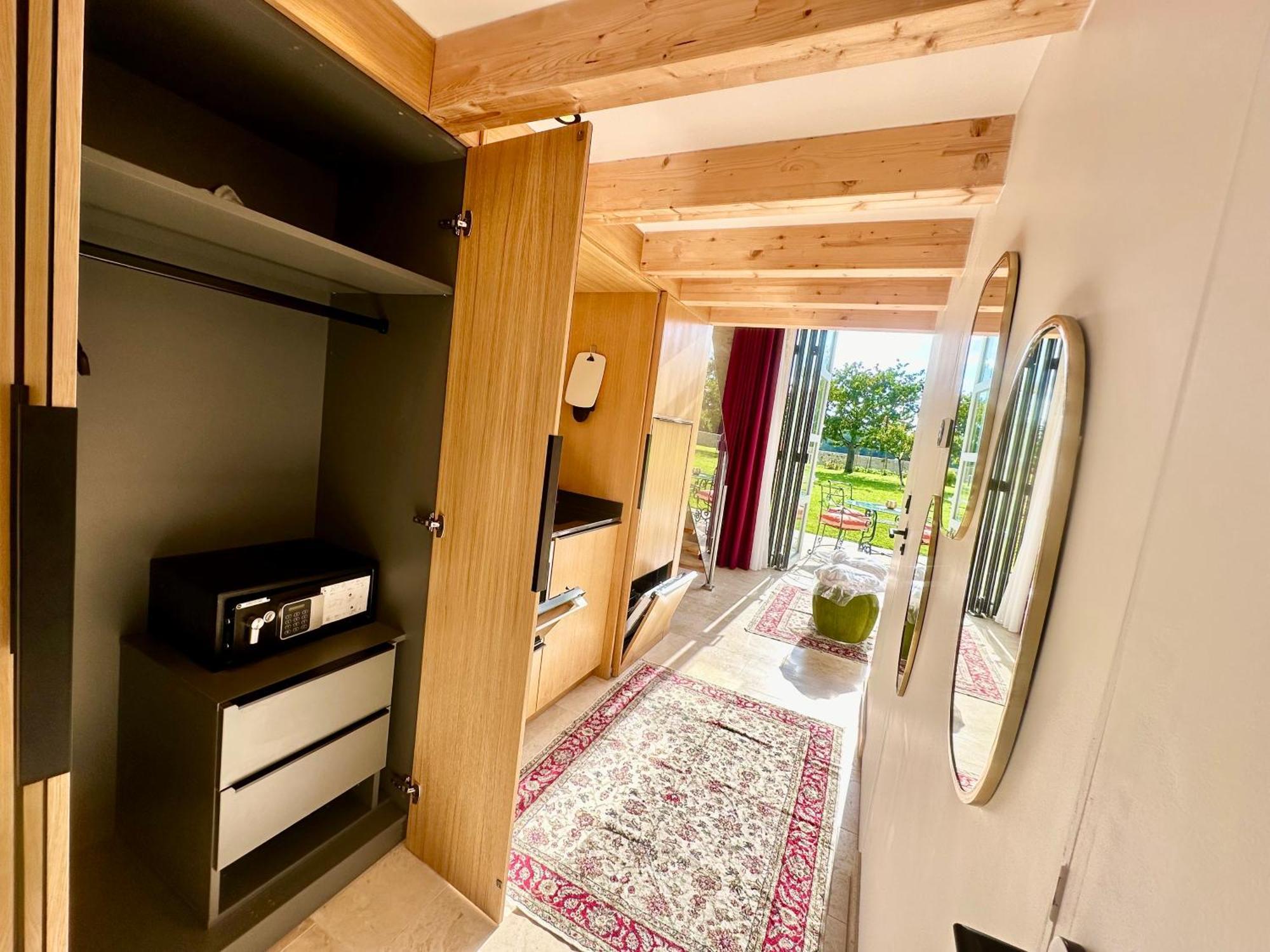 Saint-Vivien  Chateau De Lafont Suites מראה חיצוני תמונה