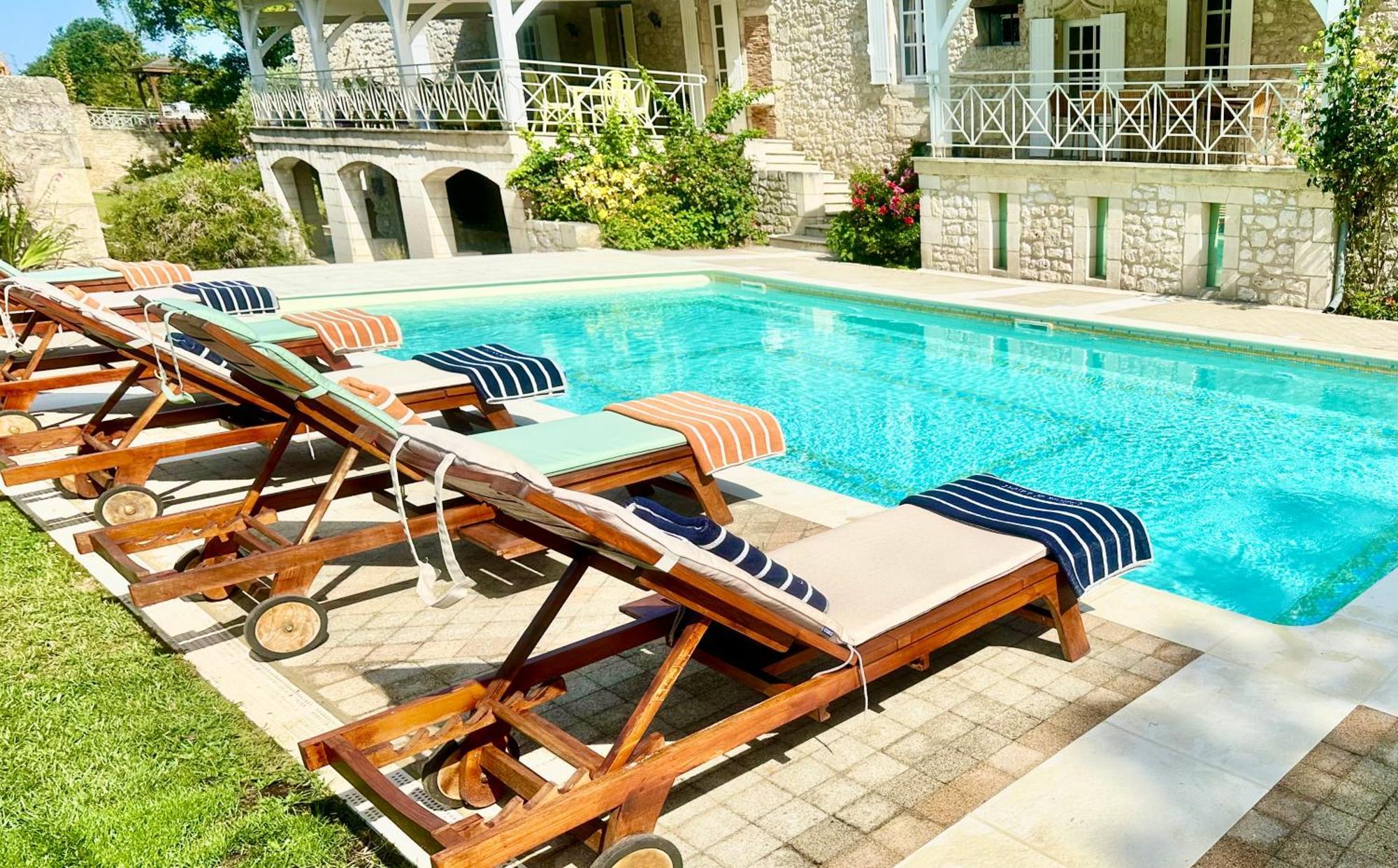 Saint-Vivien  Chateau De Lafont Suites מראה חיצוני תמונה