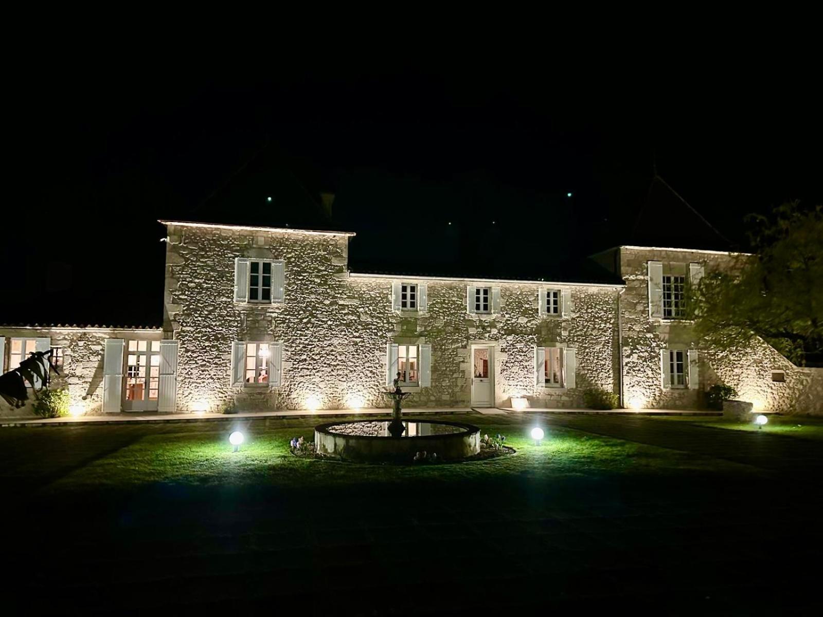 Saint-Vivien  Chateau De Lafont Suites מראה חיצוני תמונה